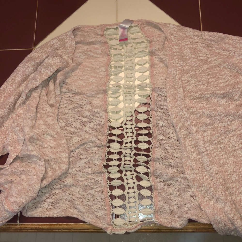 4/$35 No boundaries over shirt.